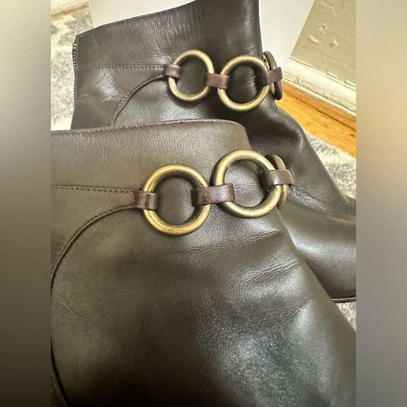 Michael Kors Brown Leather Like New Ankle booties- size 8 1/2. - Picture 5 of 5